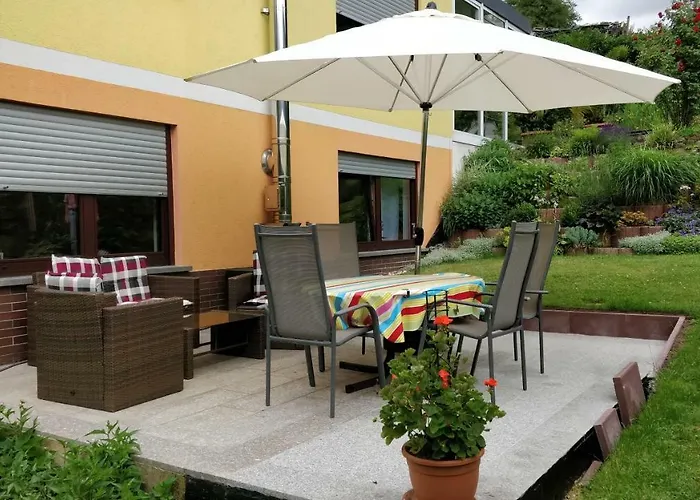 Zum Ehranger Wald 2a *